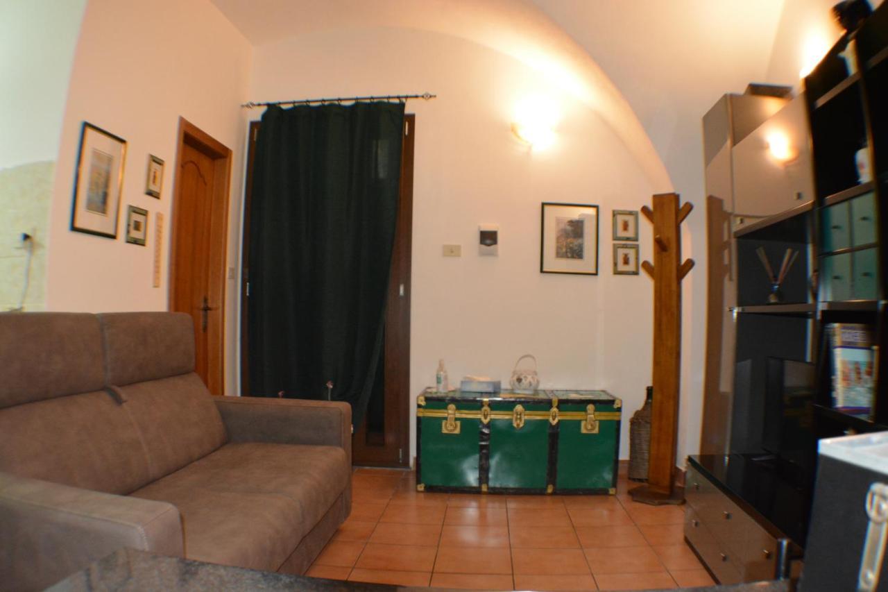 Casa Romeo Adrano Exterior foto