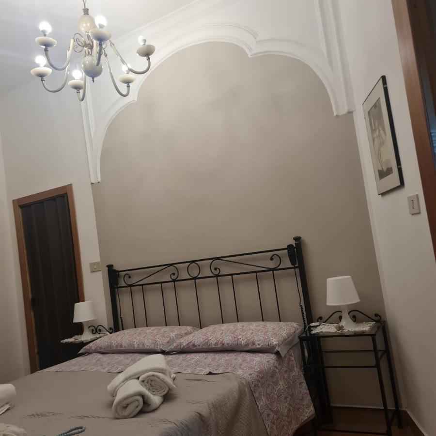 Casa Romeo Adrano Exterior foto