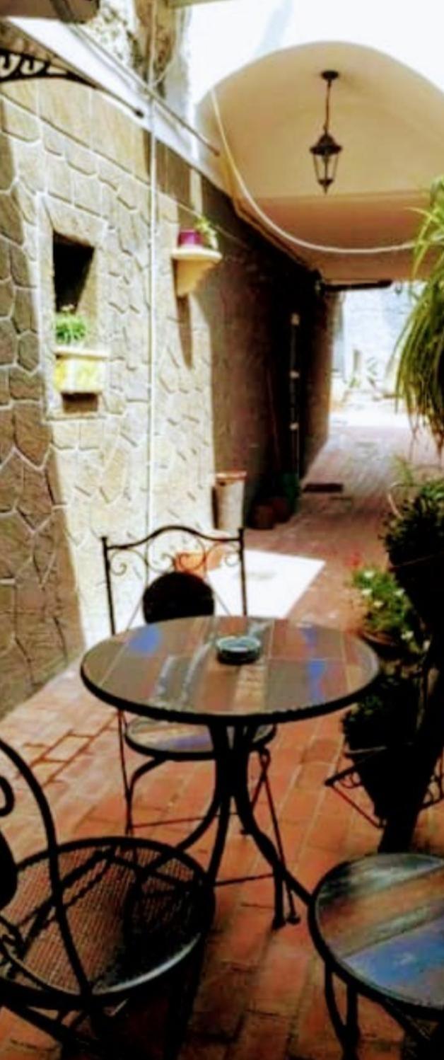 Casa Romeo Adrano Exterior foto