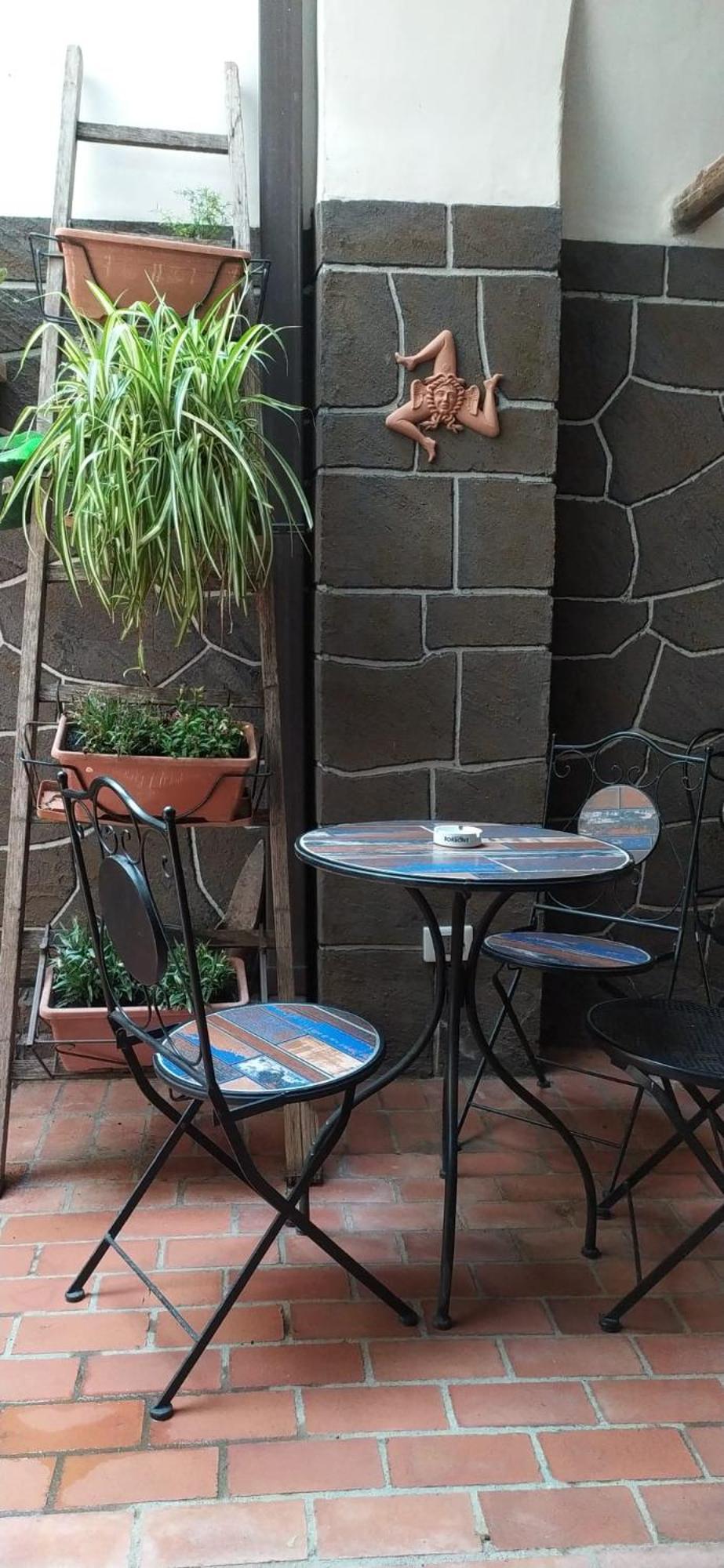 Casa Romeo Adrano Exterior foto